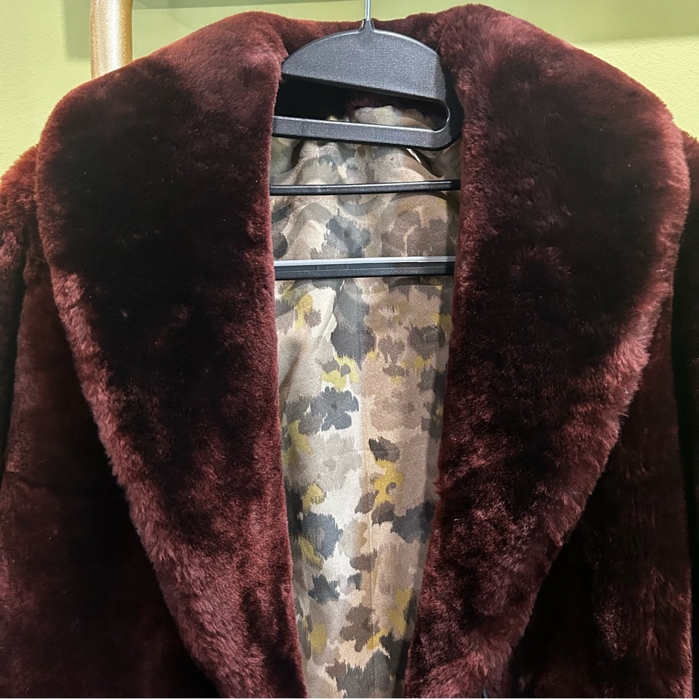Beautiful Vintage 60’s Mouton Shearling Jacket - Picture 6 of 11